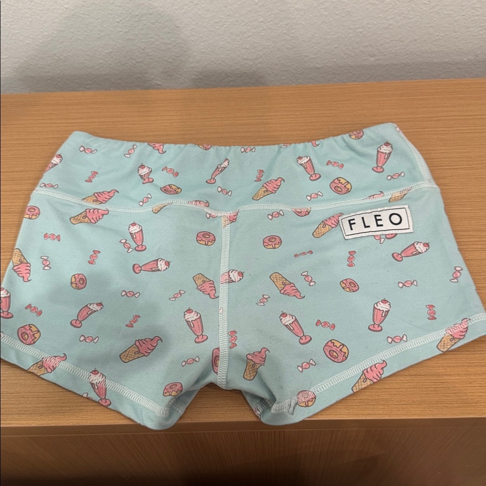 Fleo spandex shorts